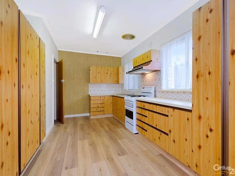 4 Lyon Street, Rosewater SA 5013