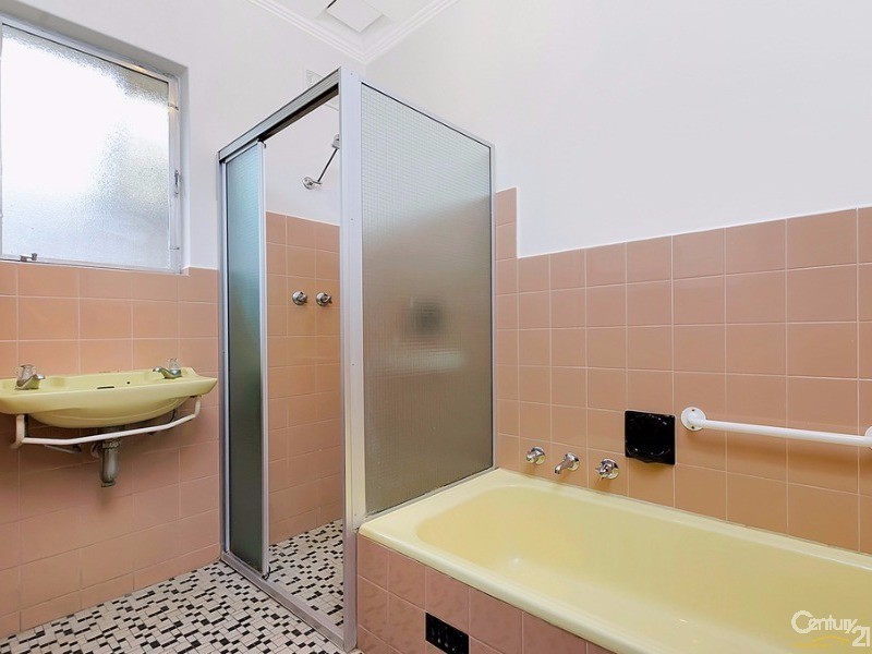 4 Lyon Street, Rosewater SA 5013