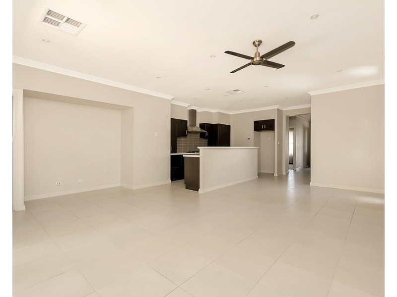 2 Swinden Crescent, Blakeview SA 5114