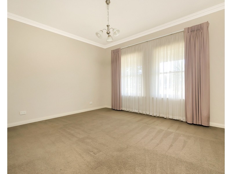 2 Swinden Crescent, Blakeview SA 5114