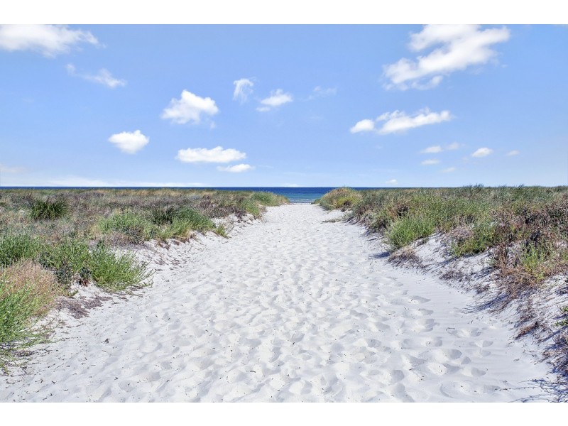 85 Gedville Road, Taperoo SA 5017