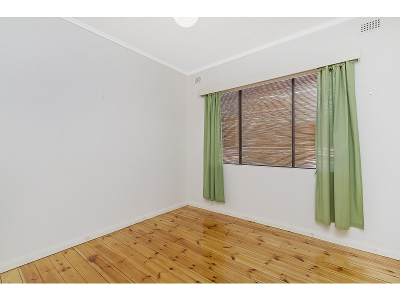33 Balranald Avenue, Largs Bay SA 5016
