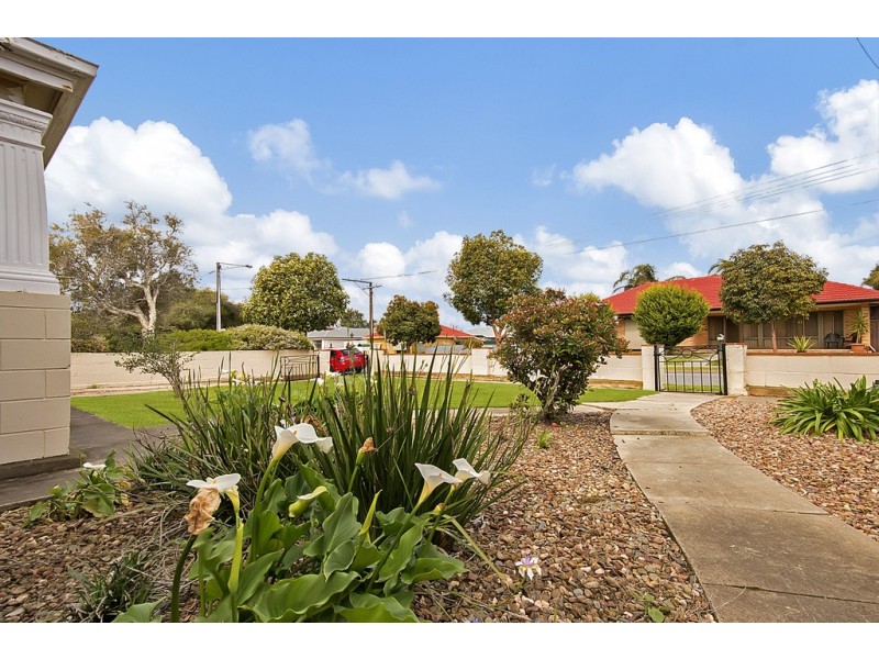 13 Katoomba Terrace, Largs North SA 5016