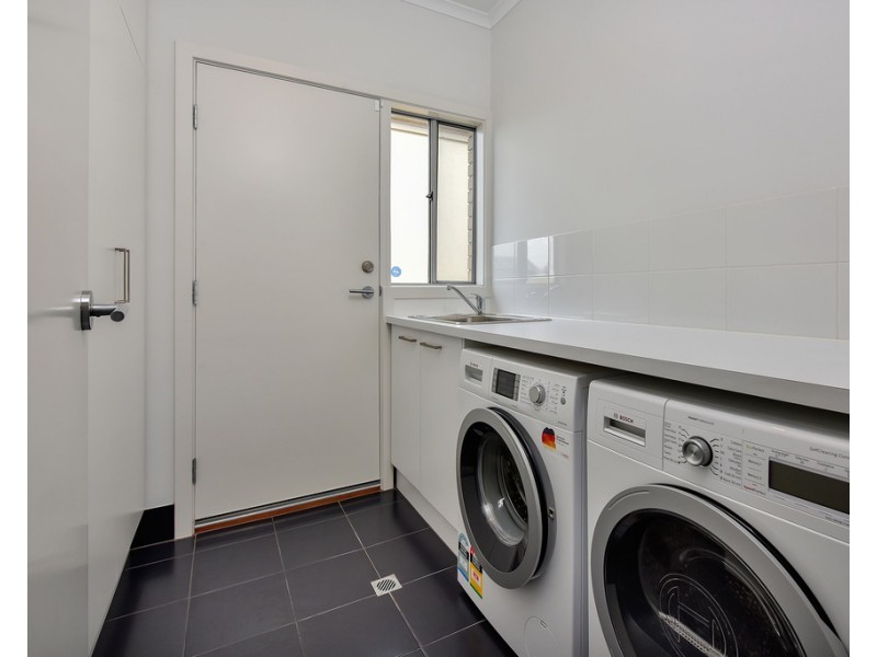 125A Military Road, Tennyson SA 5022