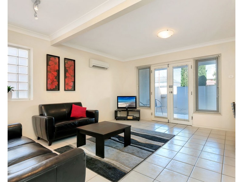 2/294 Military Road, Largs Bay SA 5016