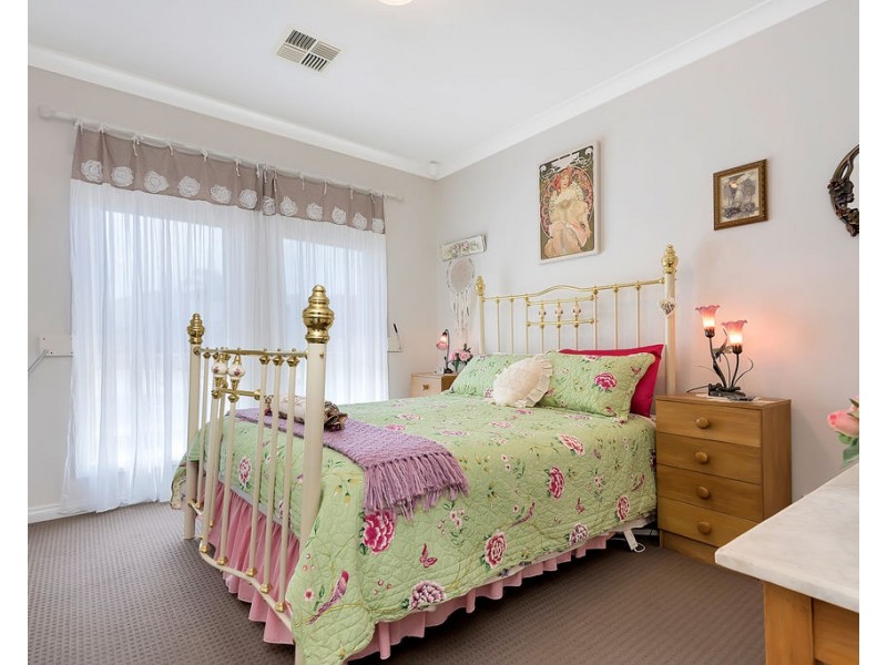 10 Swansea Street, Largs North SA 5016