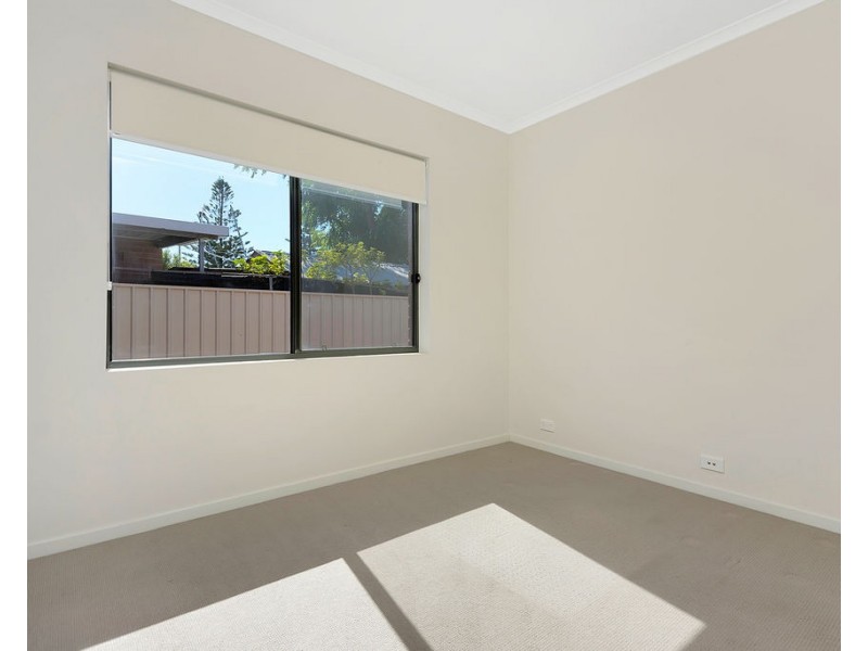 4a Westmoreland Crescent, Largs North SA 5016