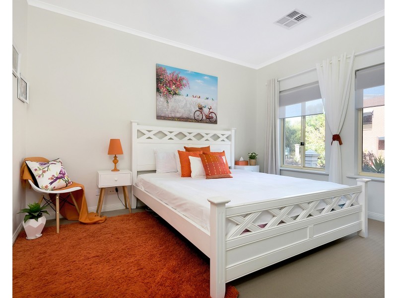 37 Grasswren Way, Mawson Lakes SA 5095