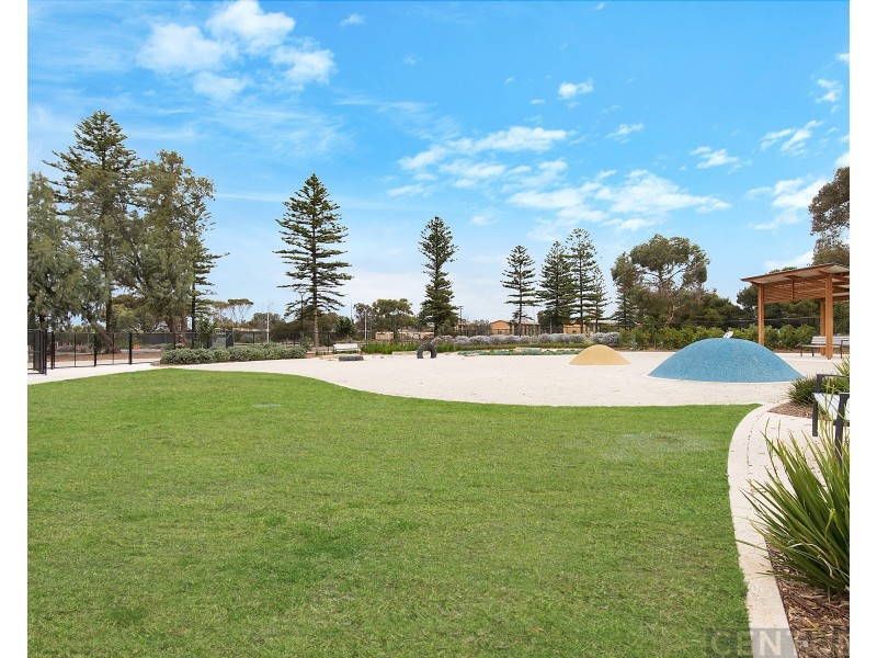 72 Strathfield Terrace, Largs North SA 5016