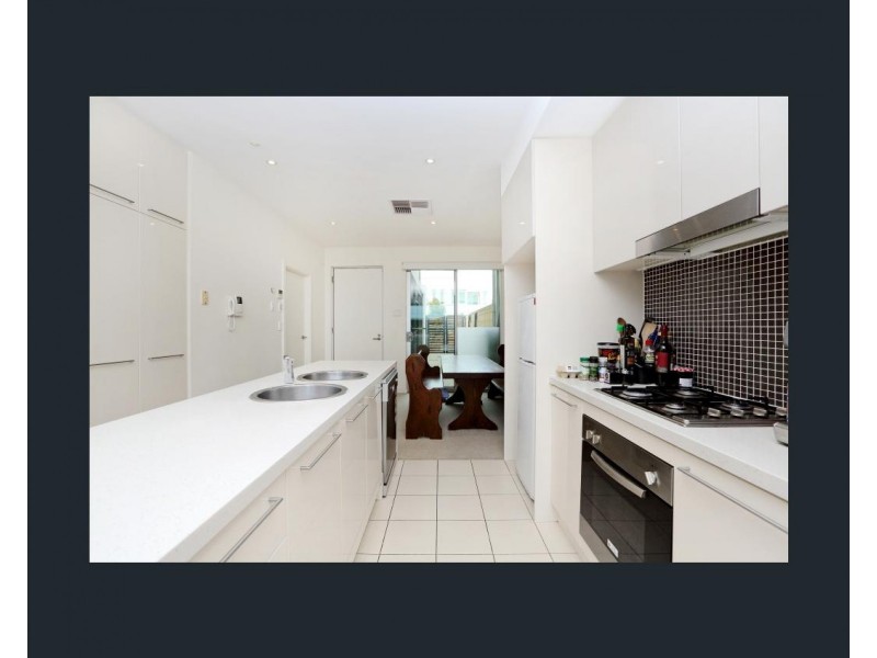 32 Karka Cove, New Port SA 5015