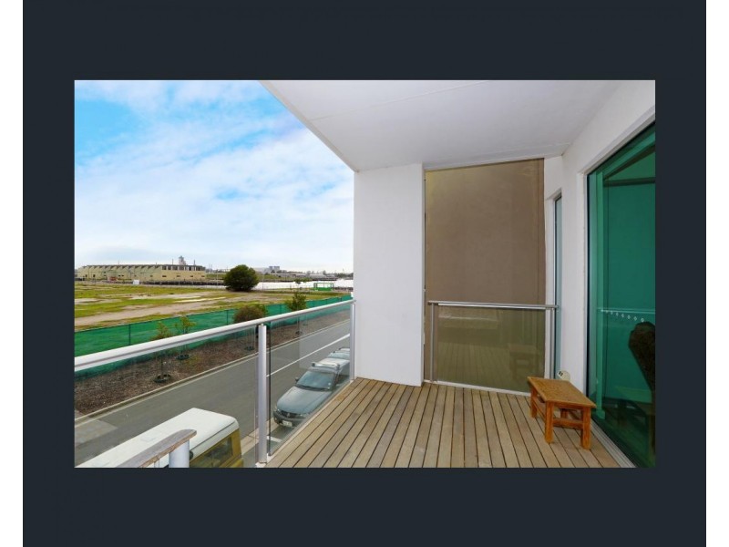 32 Karka Cove, New Port SA 5015