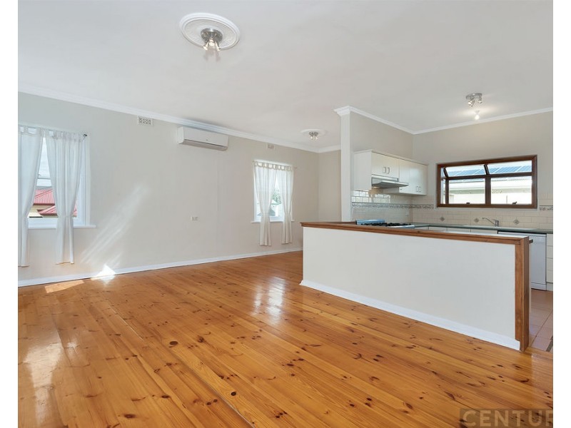 4 The Strand, Largs North SA 5016