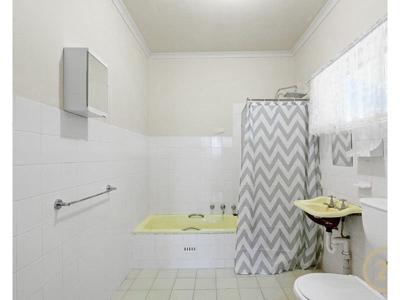 19 Darton Street, Birkenhead SA 5015