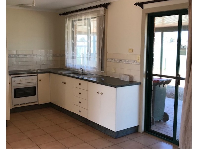 15 Carmelo Road, Buckland Park SA 5120