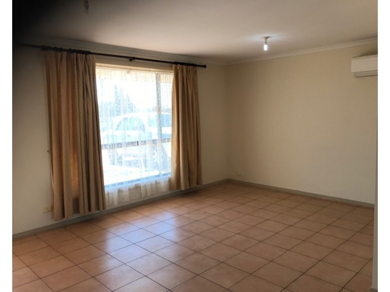 15 Carmelo Road, Buckland Park SA 5120