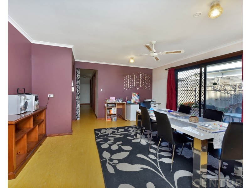 4 Whinnerah Avenue, Aldinga Beach SA 5173