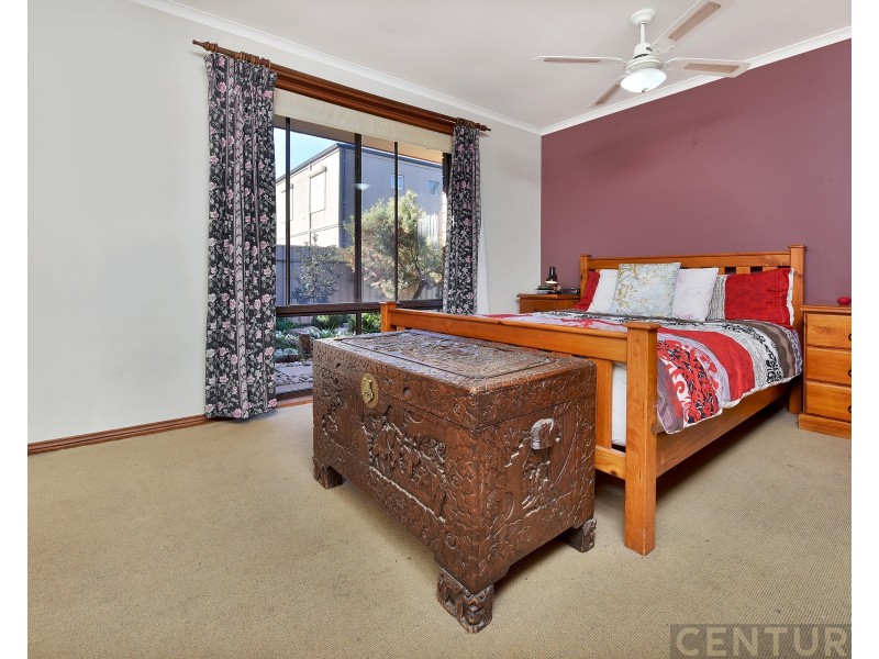 4 Whinnerah Avenue, Aldinga Beach SA 5173