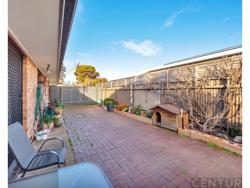 4 Whinnerah Avenue, Aldinga Beach SA 5173