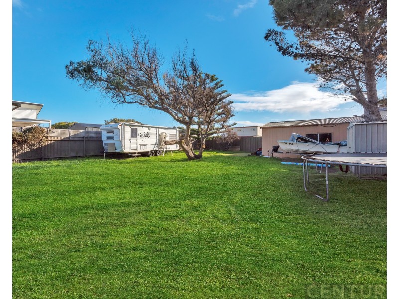 4 Whinnerah Avenue, Aldinga Beach SA 5173