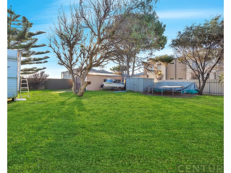 4 Whinnerah Avenue, Aldinga Beach SA 5173