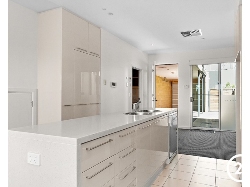 16 Karka Cove, New Port SA 5015