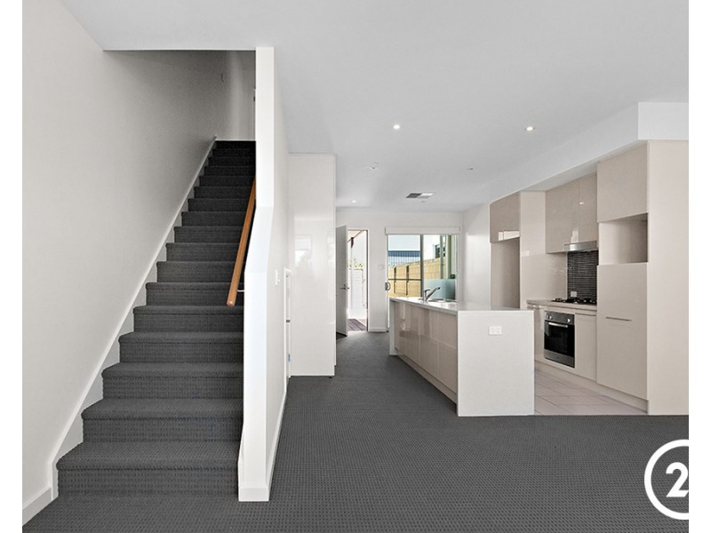 16 Karka Cove, New Port SA 5015