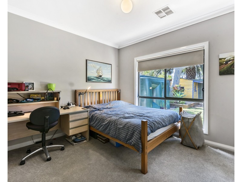 10 Duntroon Crescent, Taperoo SA 5017