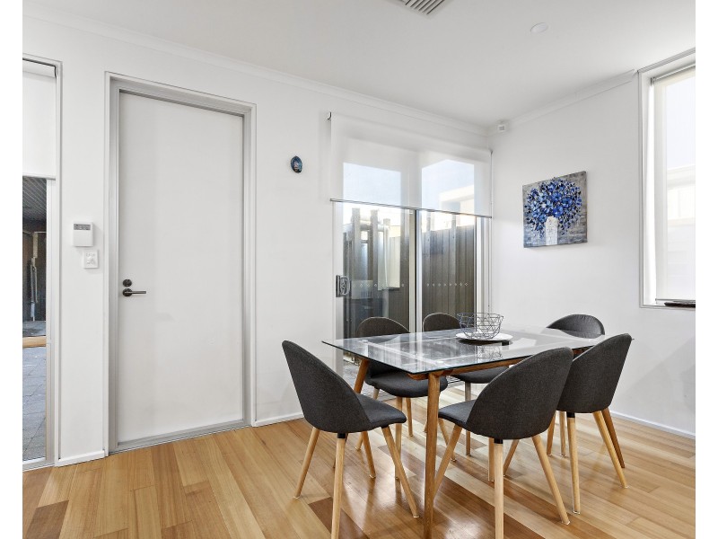 1 Kudlyo Close, New Port SA 5015