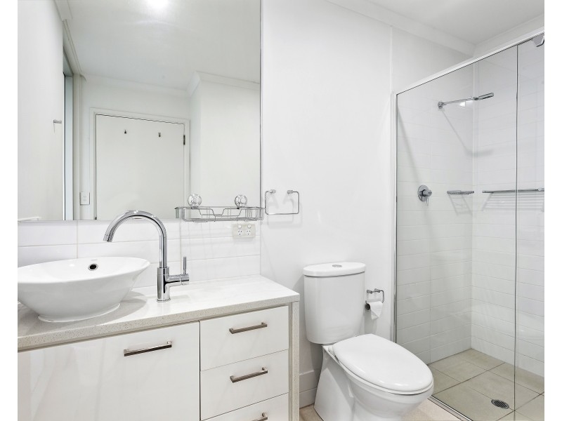 1 Kudlyo Close, New Port SA 5015