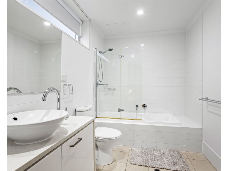 1 Kudlyo Close, New Port SA 5015