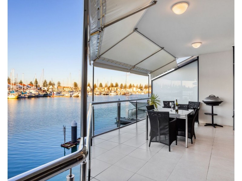 97 Gulf Point Drive, North Haven SA 5018