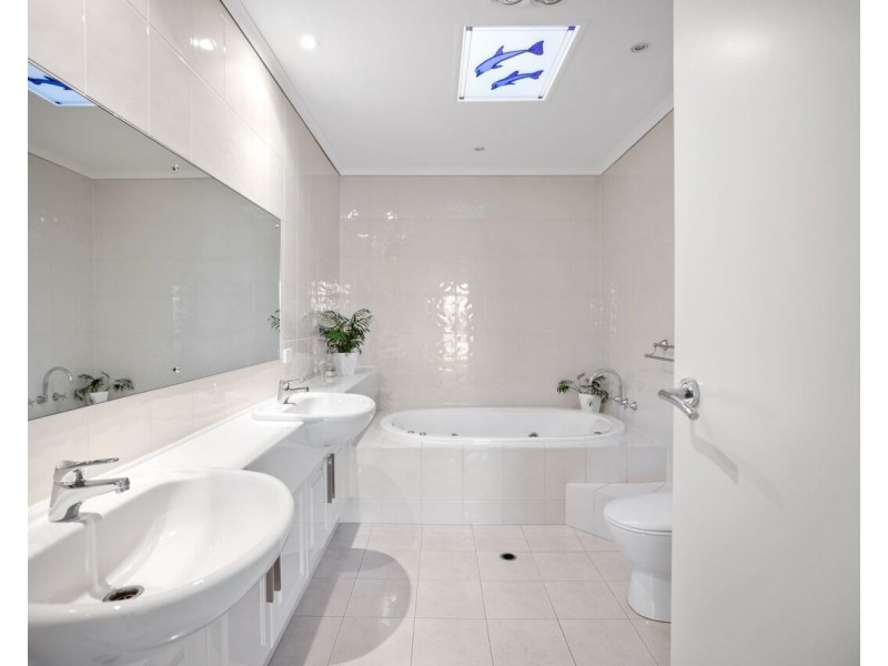 97 Gulf Point Drive, North Haven SA 5018