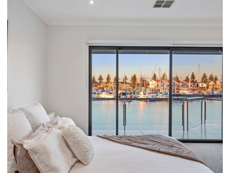 97 Gulf Point Drive, North Haven SA 5018