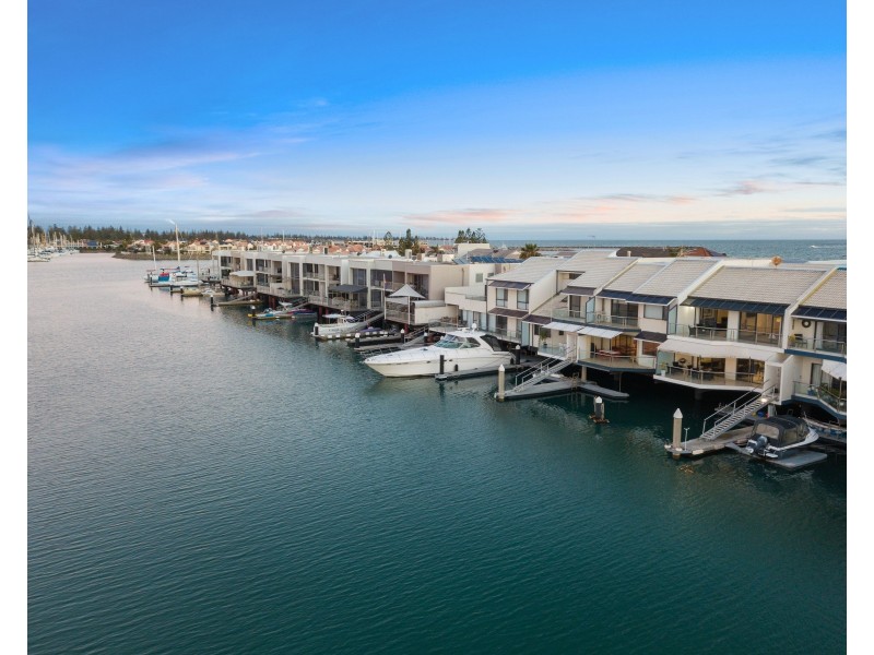 97 Gulf Point Drive, North Haven SA 5018