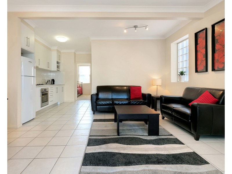 2/294 Military Road, Largs Bay SA 5016