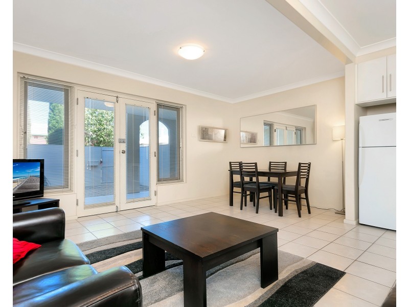 2/294 Military Road, Largs Bay SA 5016