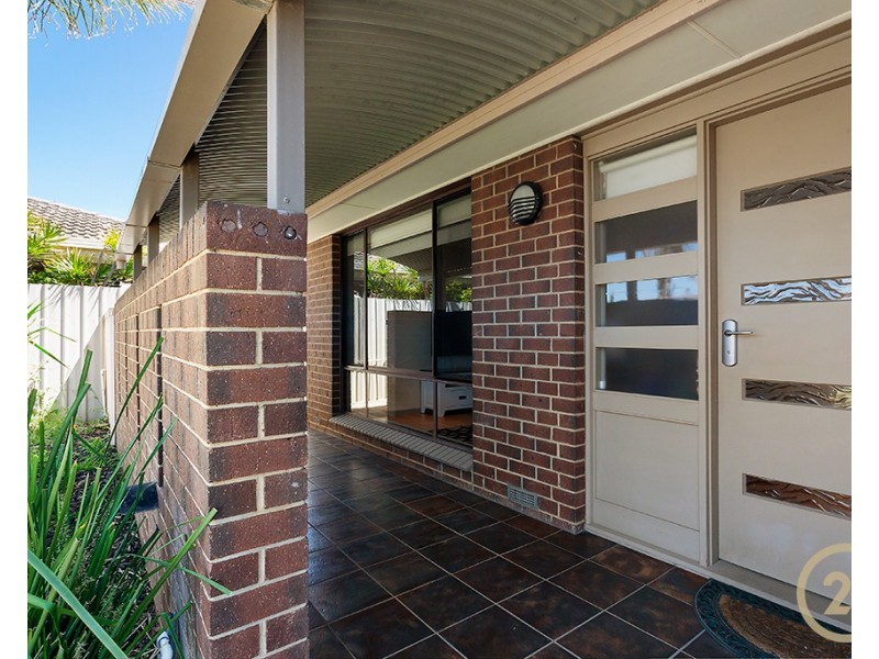 4  Graywood Court, North Haven SA 5018