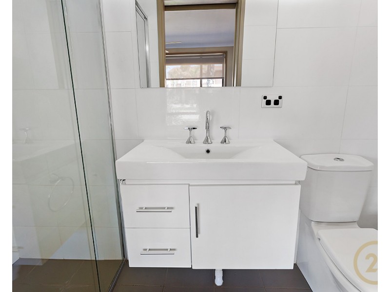 4  Graywood Court, North Haven SA 5018