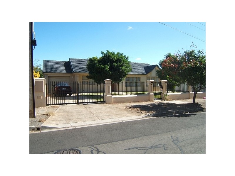 27 Wear Avenue, Marden SA 5070