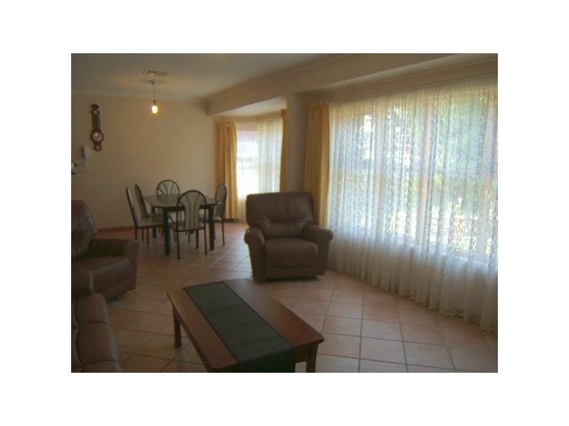 27 Wear Avenue, Marden SA 5070