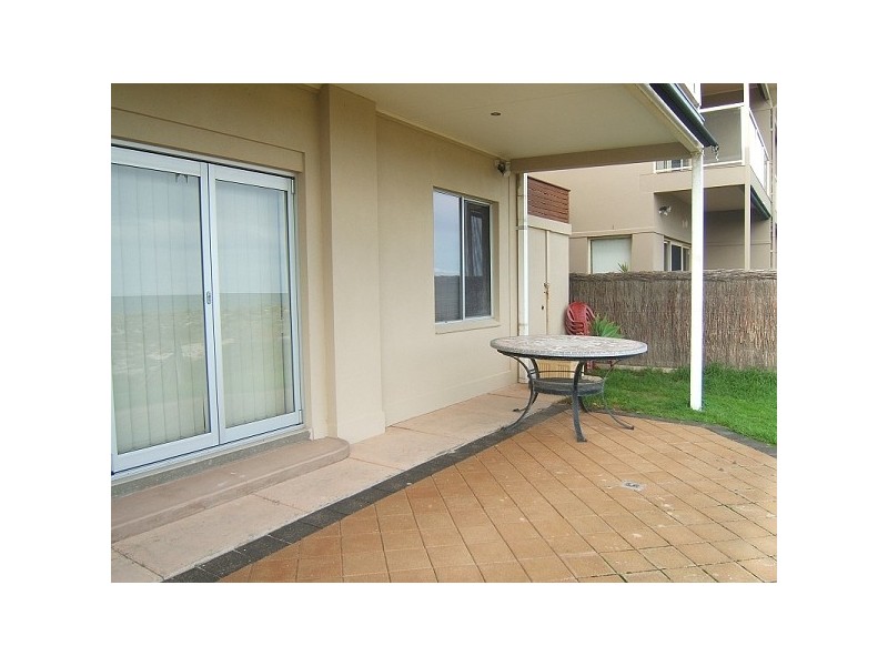 8/ 15 Seaview Road, West Beach SA 5024
