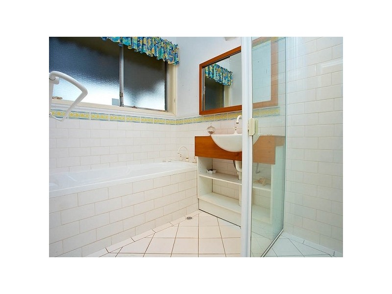 5 Lake View Crescent, Highbury SA 5089