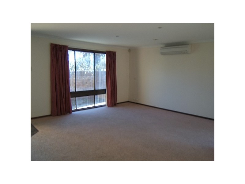 17 Mumford Avenue, St Agnes SA 5097