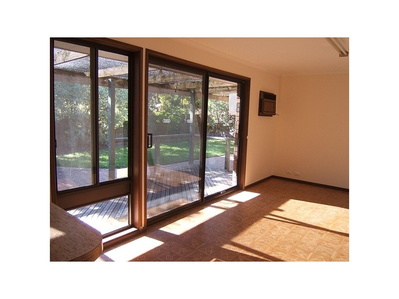 17 Mumford Avenue, St Agnes SA 5097