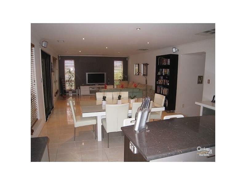 6 Dowton Place, Greenwith SA 5125