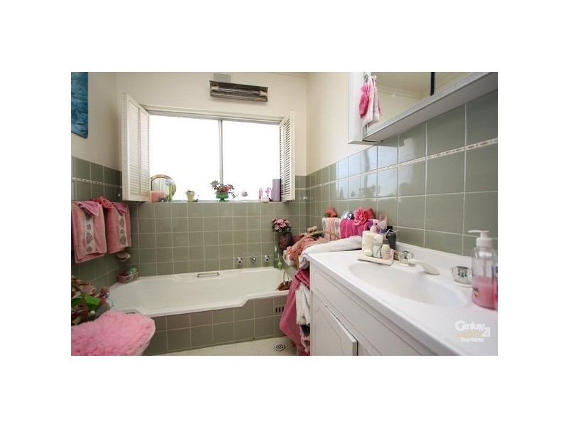 15 Pacific Parade, West Beach SA 5024