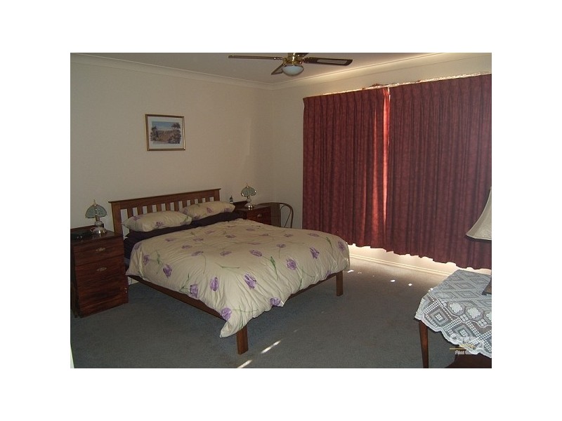 1 Freeman Avenue, Tranmere SA 5073