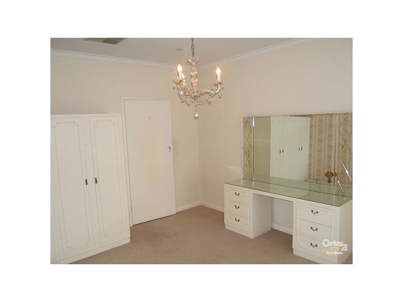 13 Kenwyn Drive, Campbelltown SA 5074