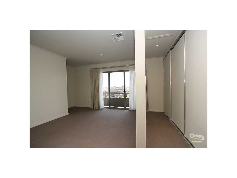 4/ 211 Findon Road, Findon SA 5023