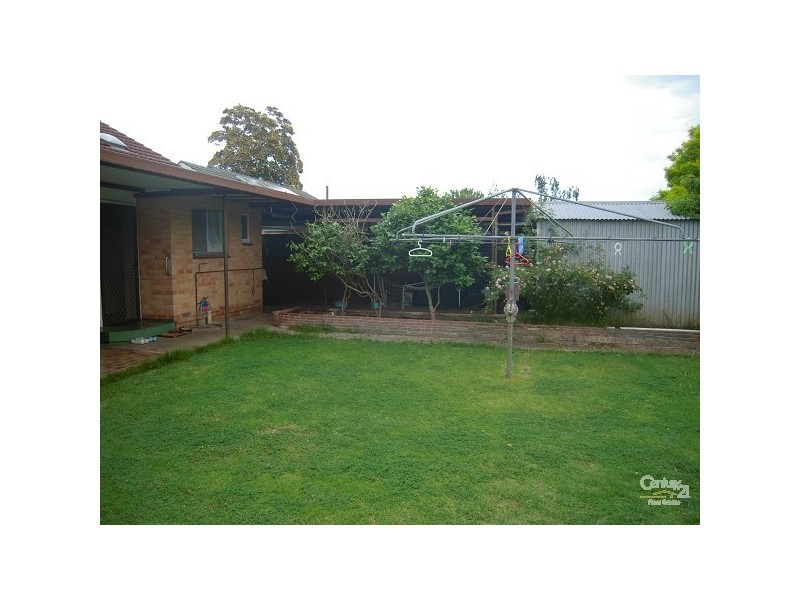3 Kenwyn Drive, Campbelltown SA 5074